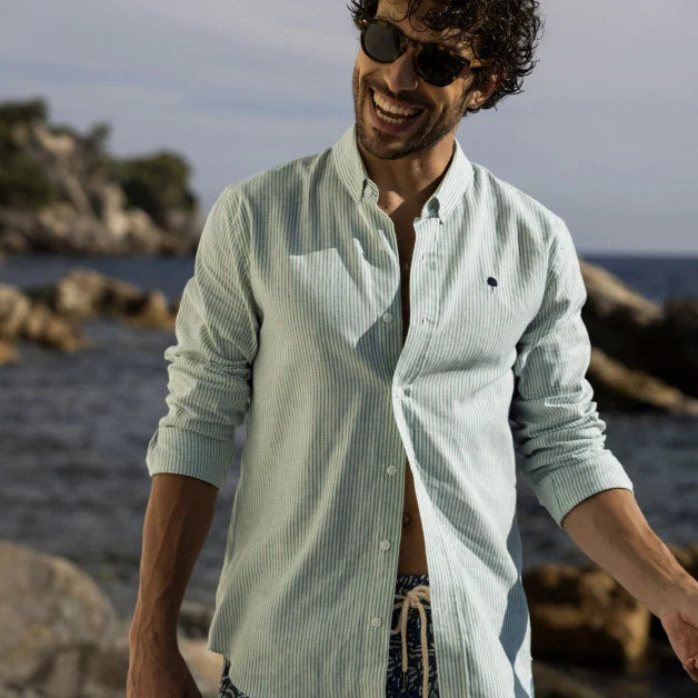 Chemise Ivoy FAGUO à rayures écru et vert, en coton et lin, idéale pour un look printanier et estival